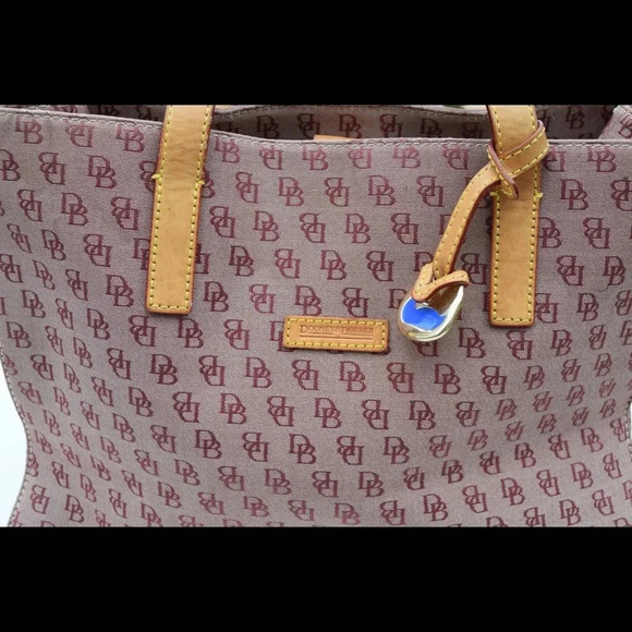 Dooney & Bourke logo tote bag - Picture 6 of 8